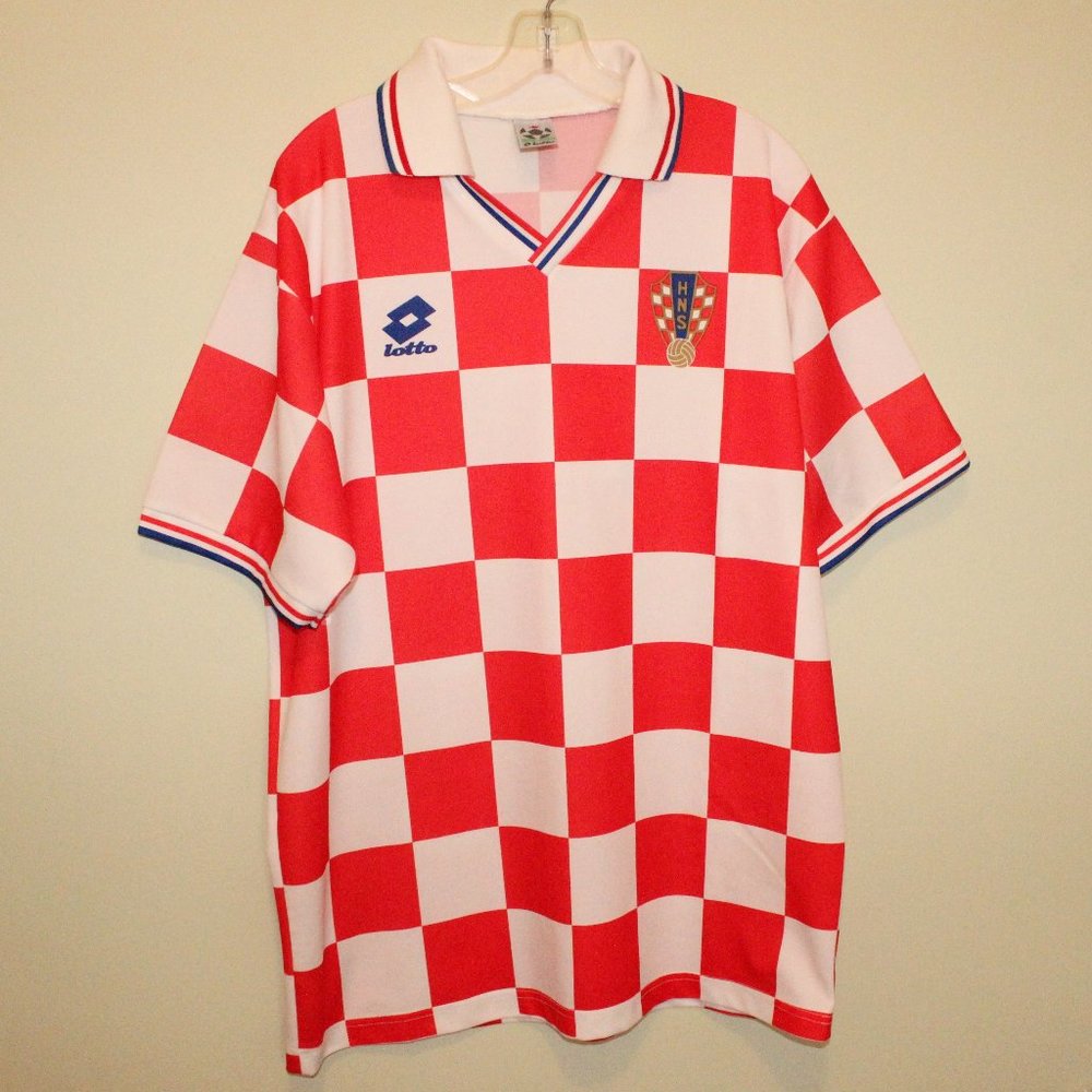 rare vintage CROATIA 1992-95 home shirt Lotto football shirt 23" chest Hrvatska